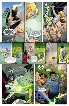 Read Power Girl (2009-)  7 Page 7 in English