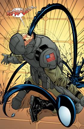 Read Batman Beyond (2011-)  9 Page 7 in English