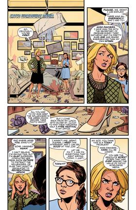 Read World's Finest: Batwoman and Supergirl  2 Page 10 in English